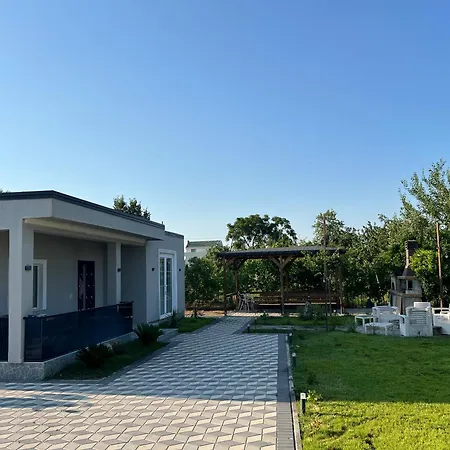 빌라 T & I Firepit, Bbq & Grill 드라치