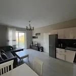 Villa T & I Firepit, Bbq & Grill Durrës