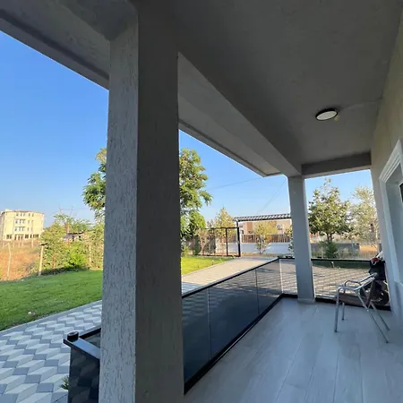 Vila T & I Firepit, Bbq & Grill Drač