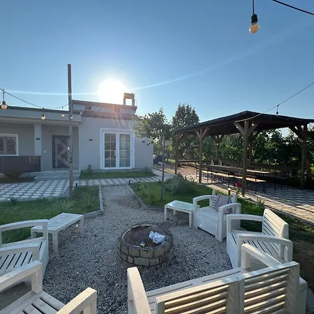 T & I Firepit, Bbq & Grill Durrës