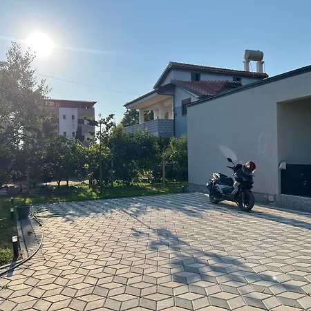 Villa T & I Firepit, Bbq & Grill *