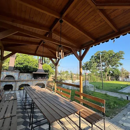Villa T & I Firepit, Bbq & Grill *