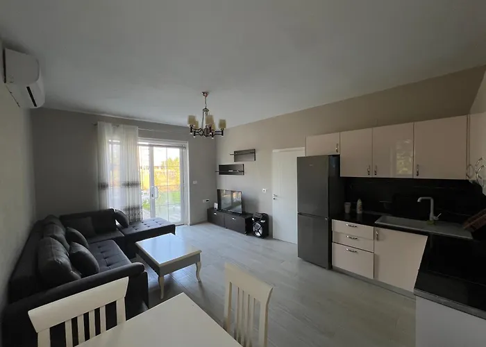 Villa T & I Firepit, Bbq & Grill Durrës