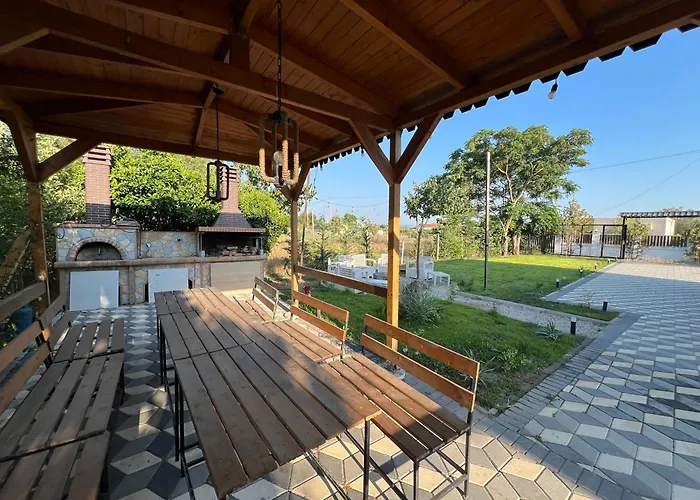 T & I Firepit, Bbq & Grill Villa Durrës