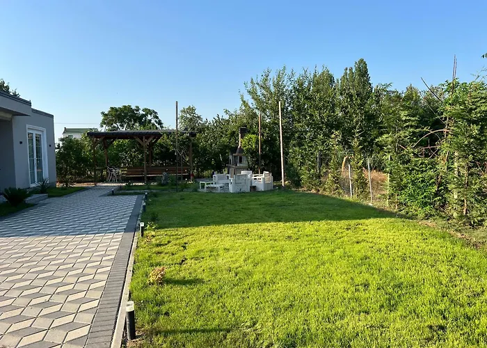 T & I Firepit, Bbq & Grill Villa Durrës